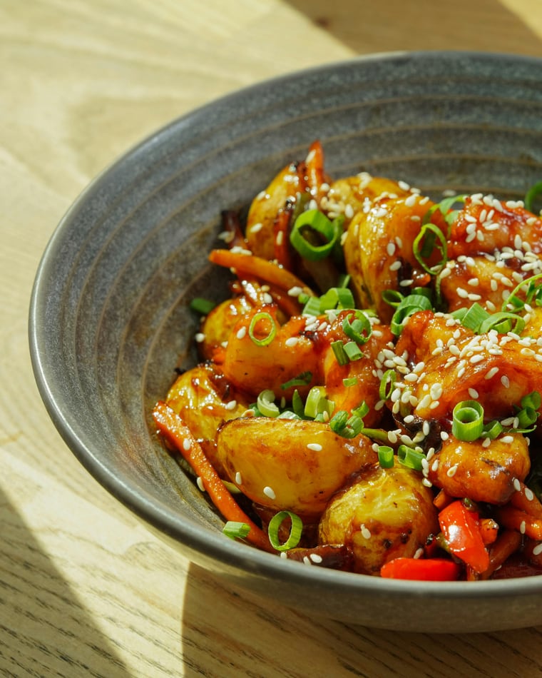 Geröstete Kartoffeln und Gemüse